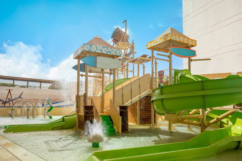 Dreams Vista Cancun Golf & Spa